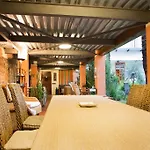 بيت ضيافة Lori's 4*