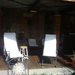 بيت ضيافة Lori's مونْدوفي