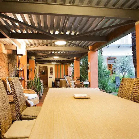 Guest house Lori's 3*
