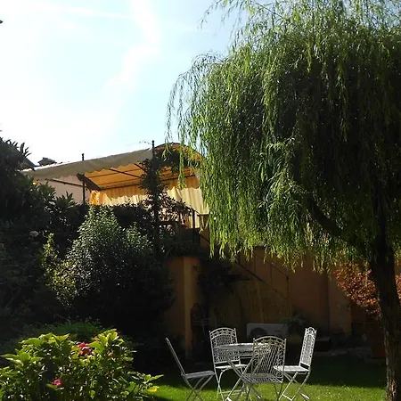 Guest house Lori's 3*